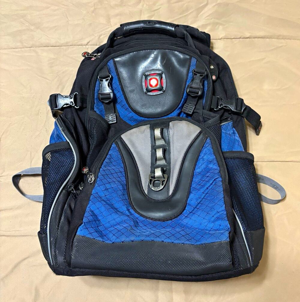 SWISSGEAR by Wenger Large Black/Blue/Gray Backpack Zip, Padded, Fits 15"
